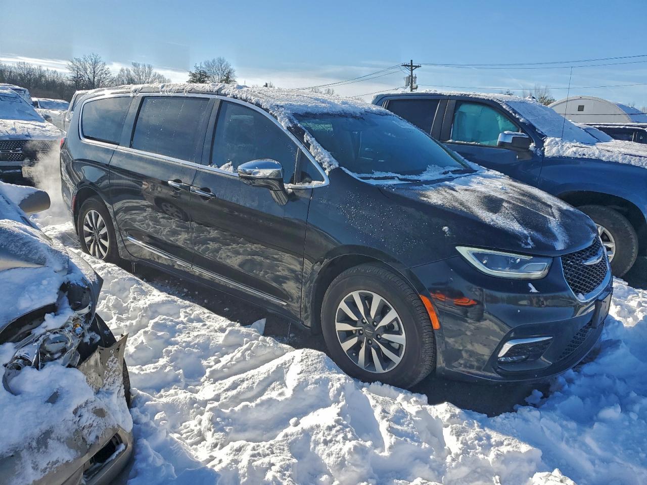 2023 CHRYSLER Pacifica