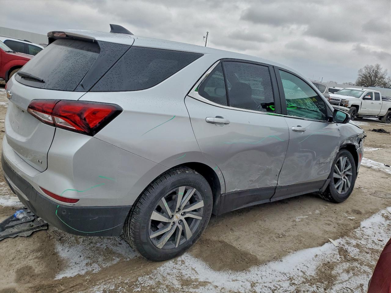 2022 CHEVROLET EQUINOX