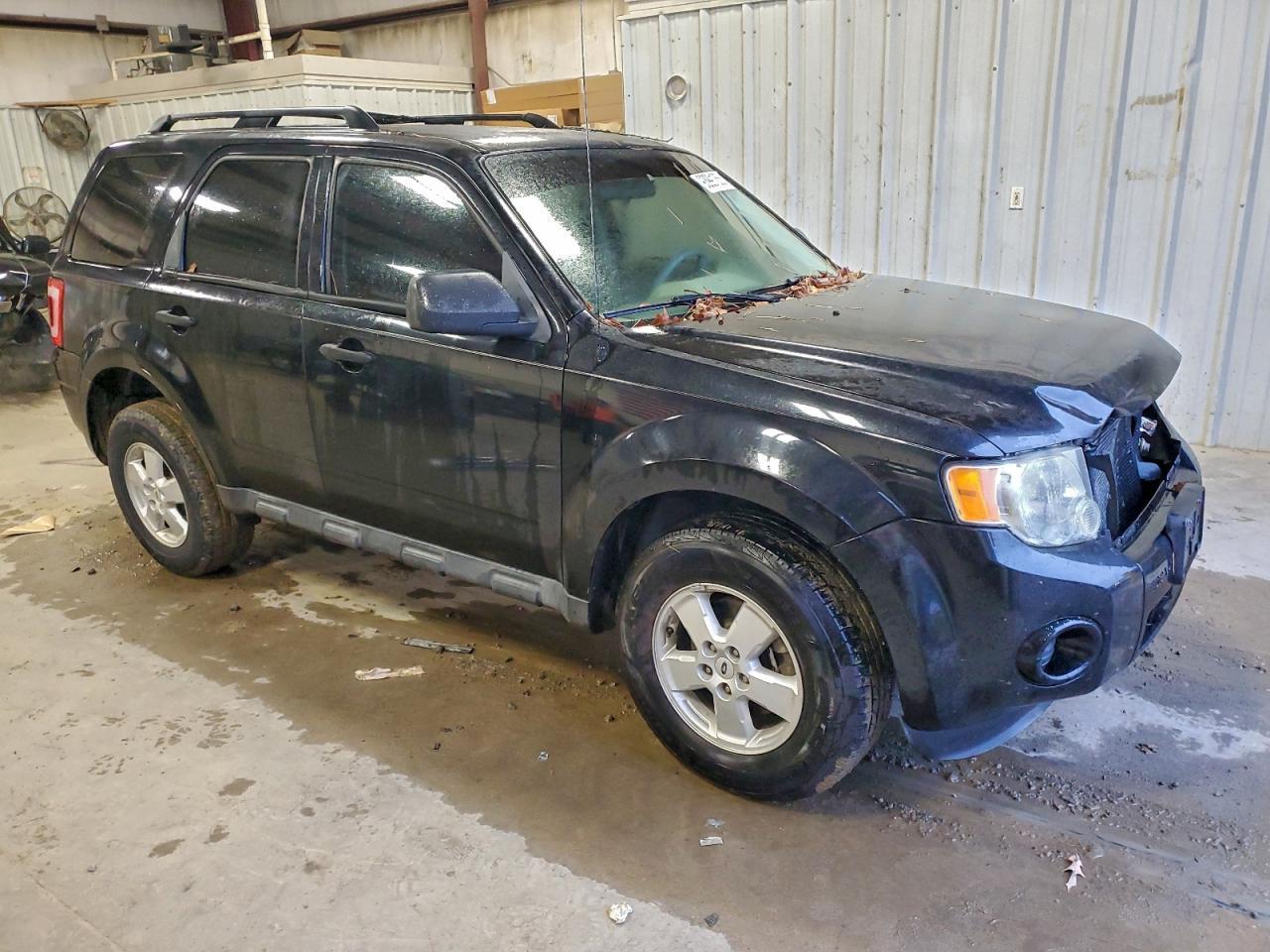 2010 FORD ESCAPE