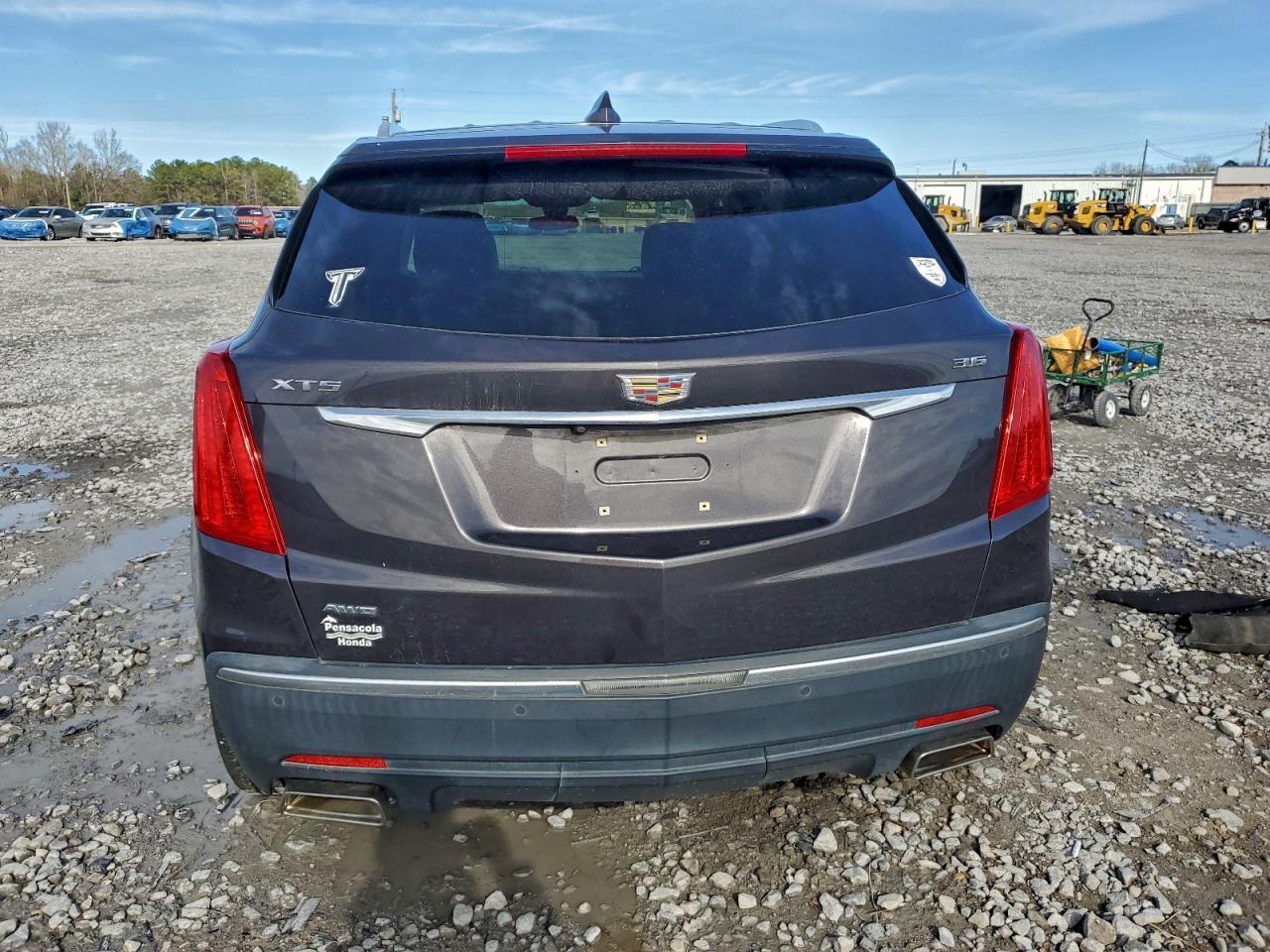 2018 CADILLAC XT5