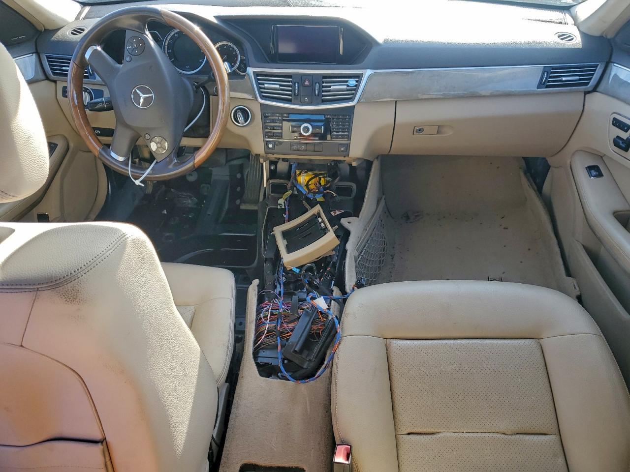 2010 MERCEDES-BENZ E-Class