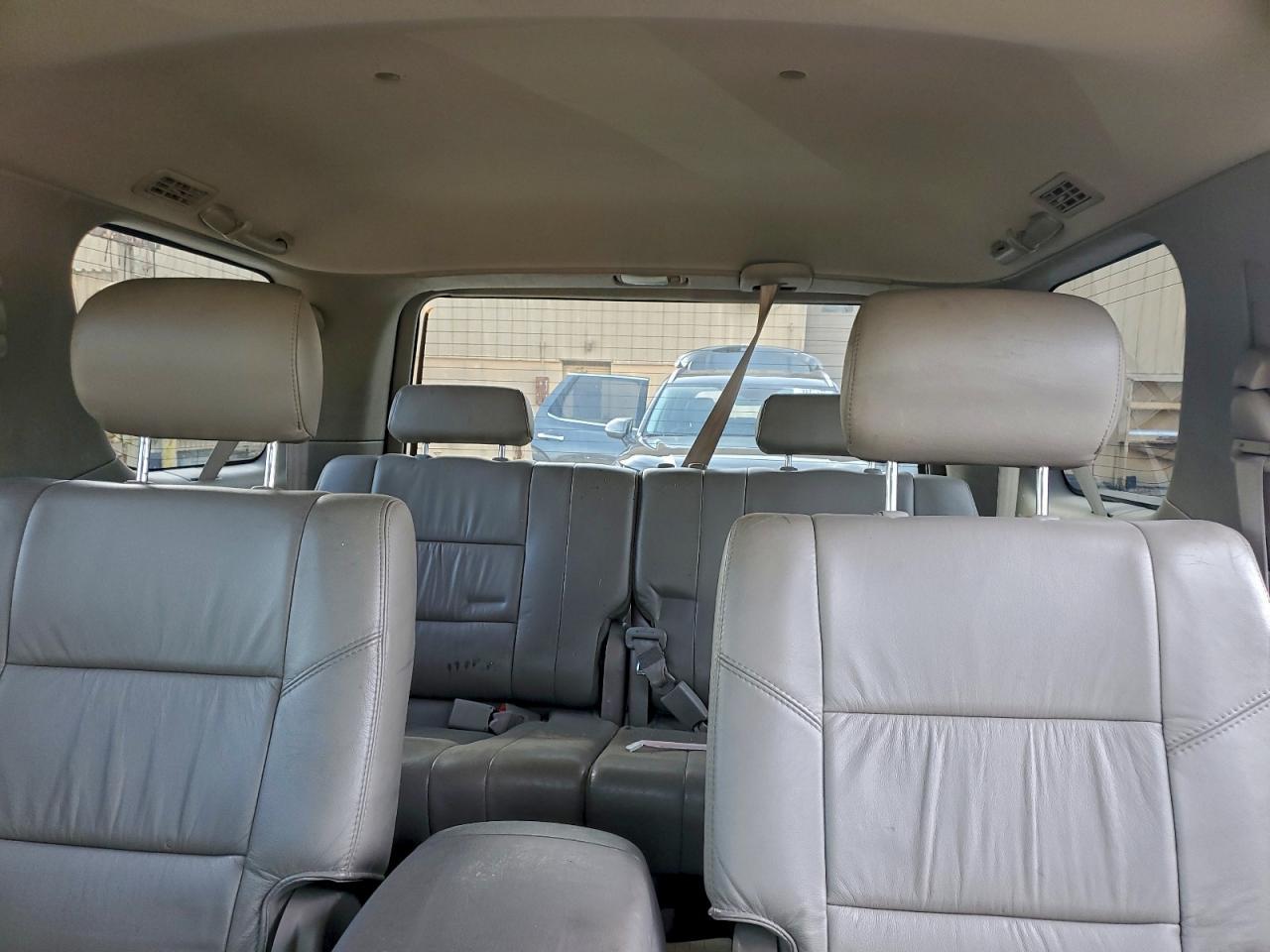 2006 TOYOTA Sequoia