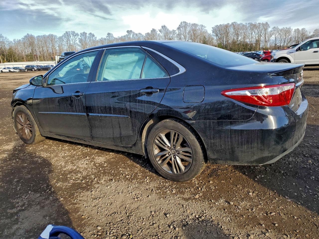 2017 TOYOTA CAMRY