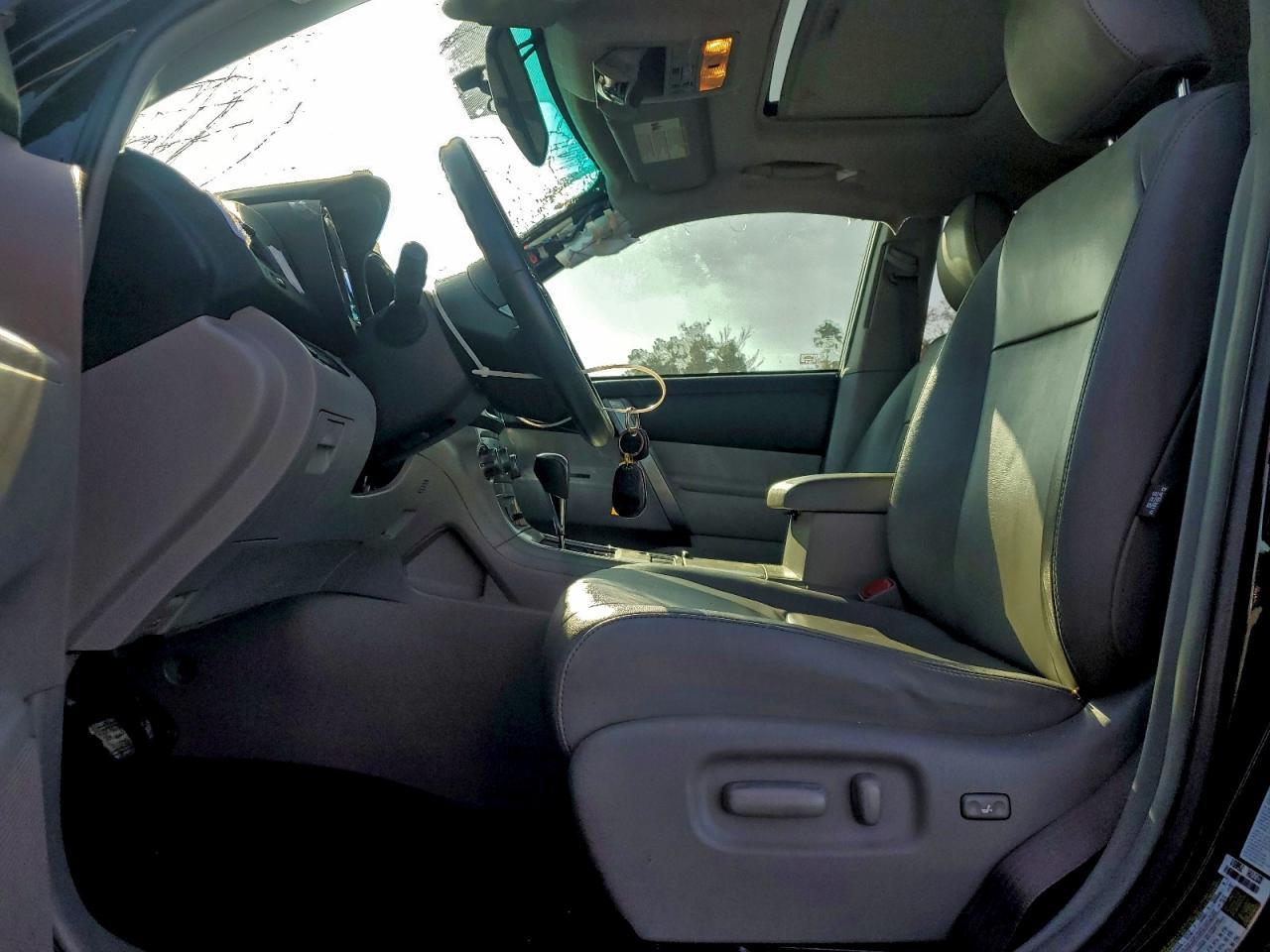 2013 TOYOTA HIGHLANDER