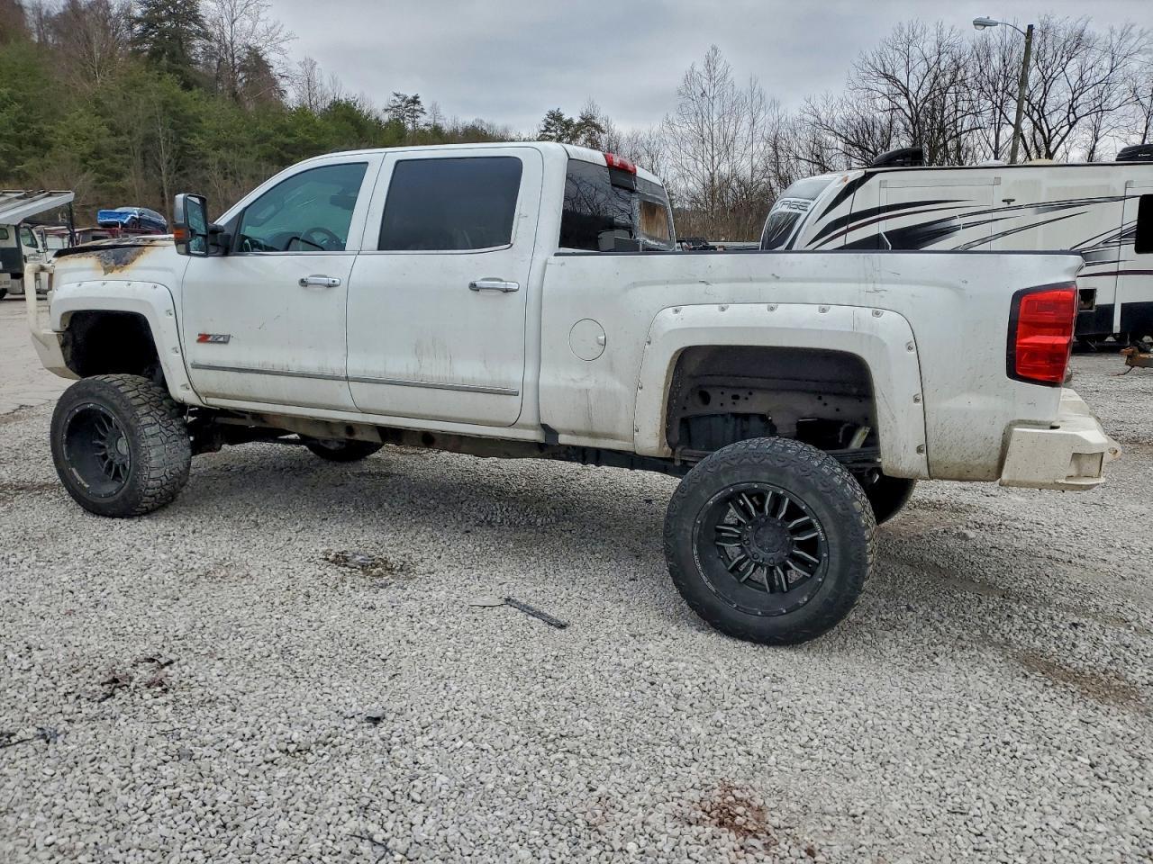 2018 CHEVROLET Silverado 2500