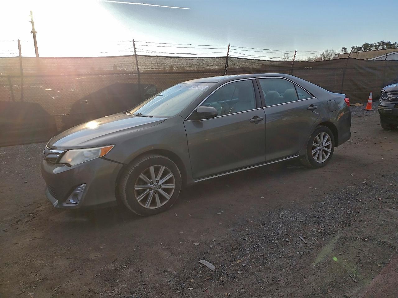 2012 TOYOTA CAMRY