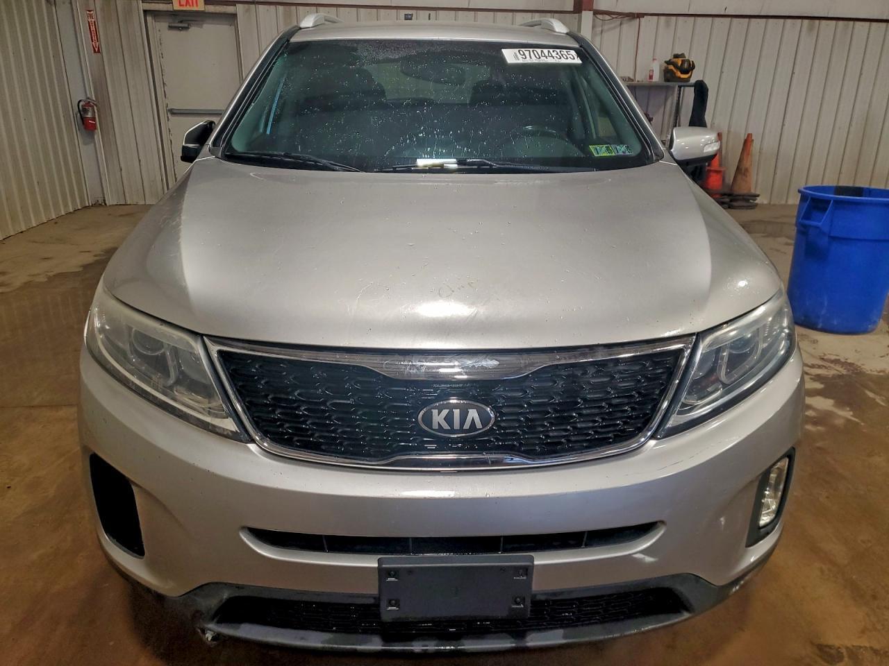 2014 KIA SORENTO