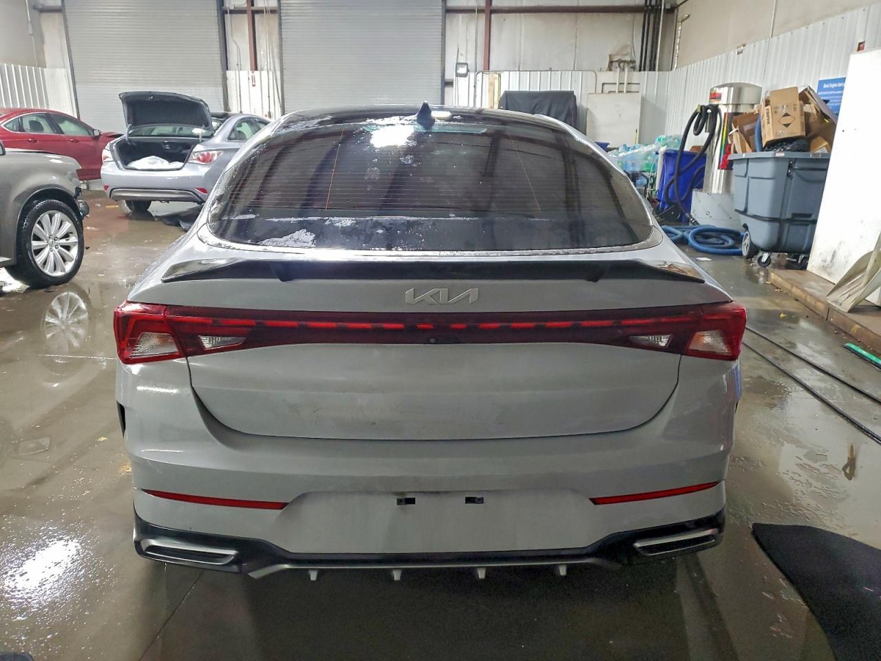 2022 KIA K5