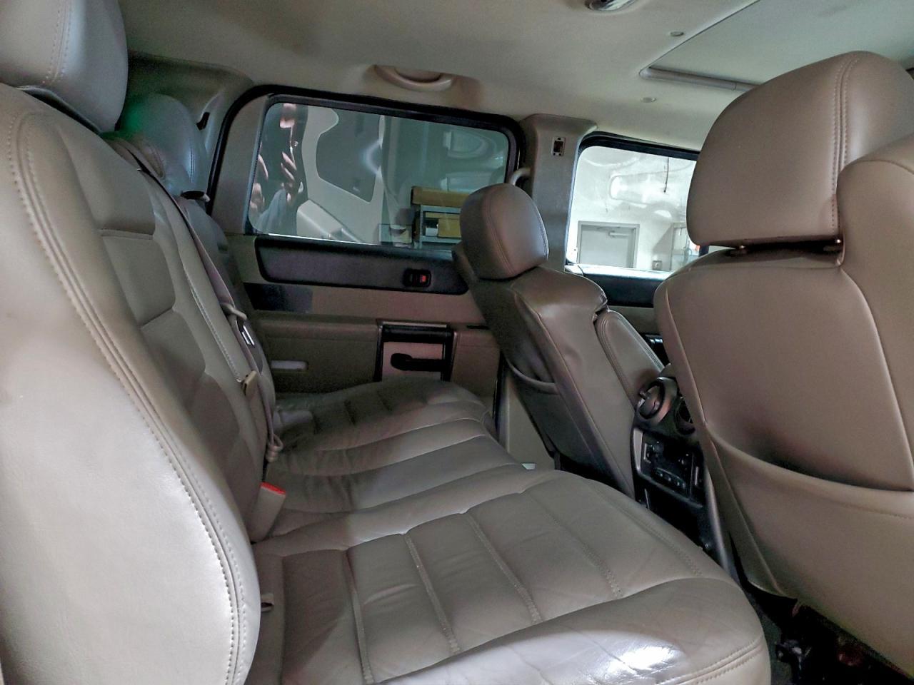 2004 HUMMER H2