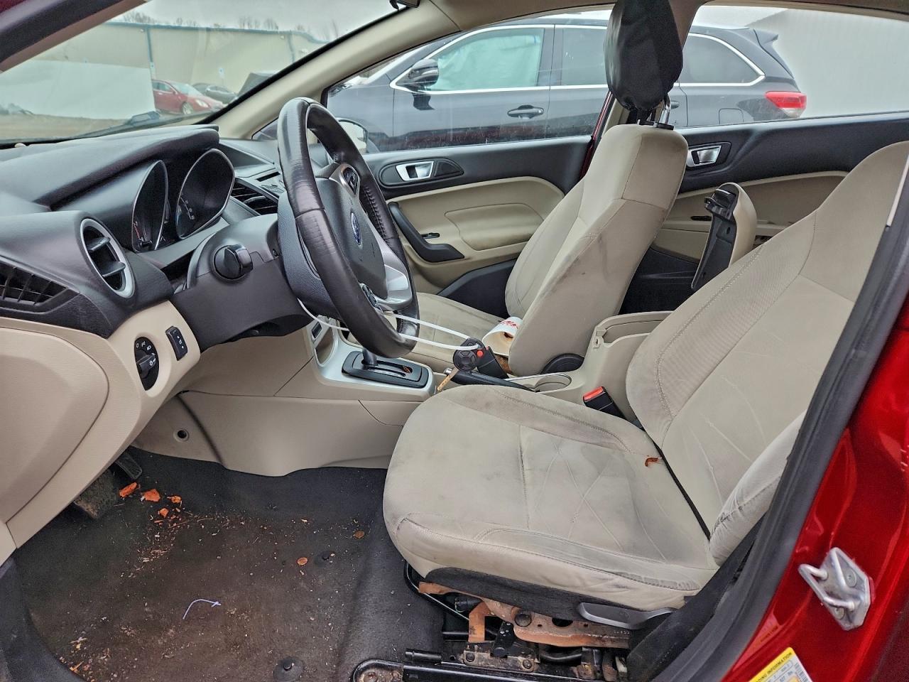 2016 FORD Fiesta