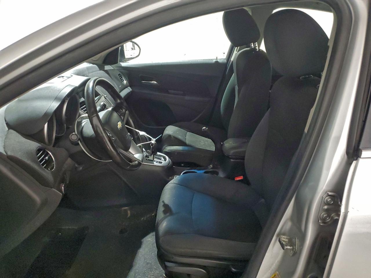 2011 CHEVROLET CRUZE