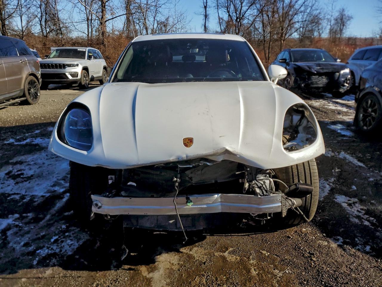 2023 PORSCHE Macan