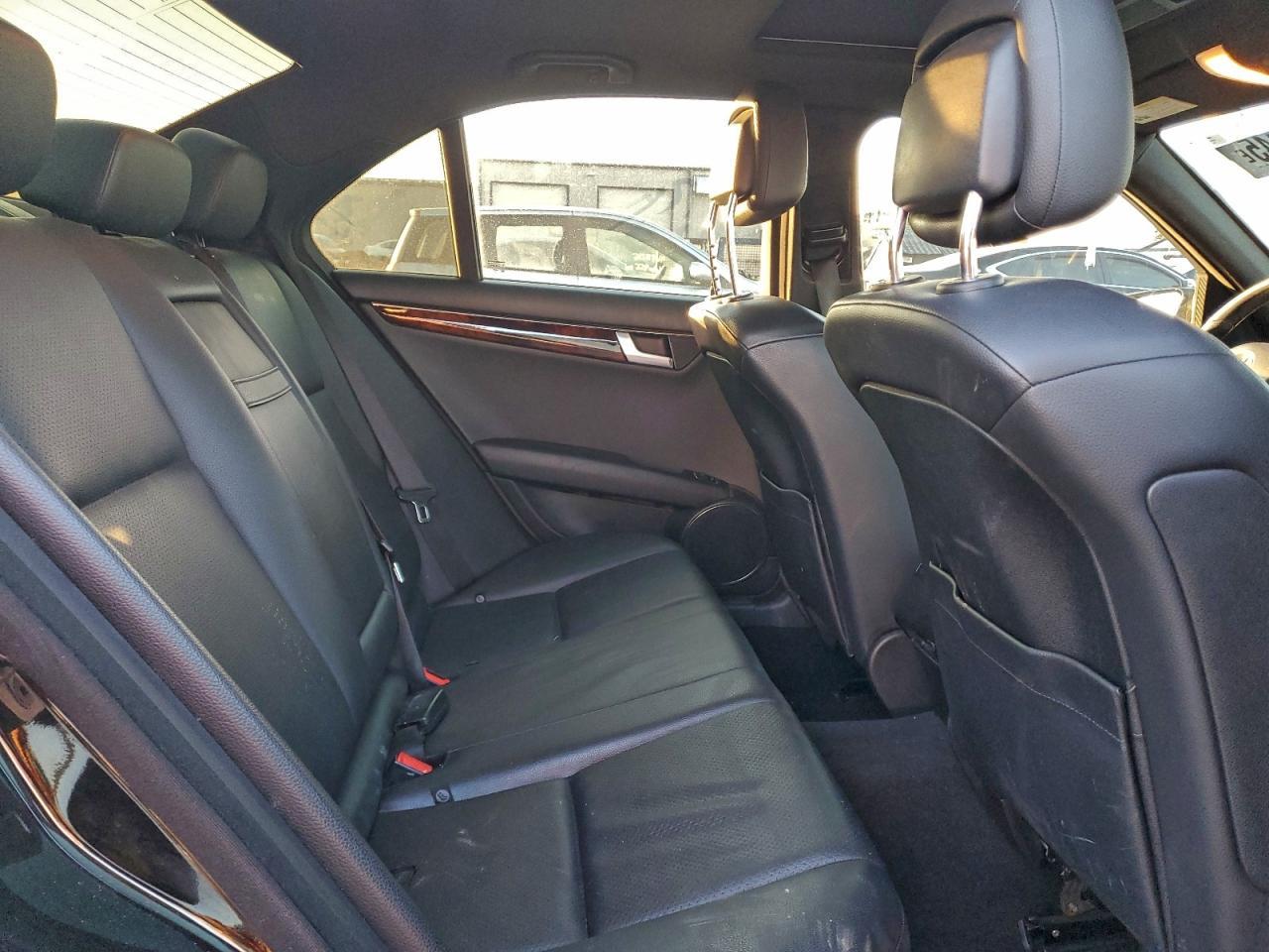 2012 MERCEDES-BENZ C-CLASS