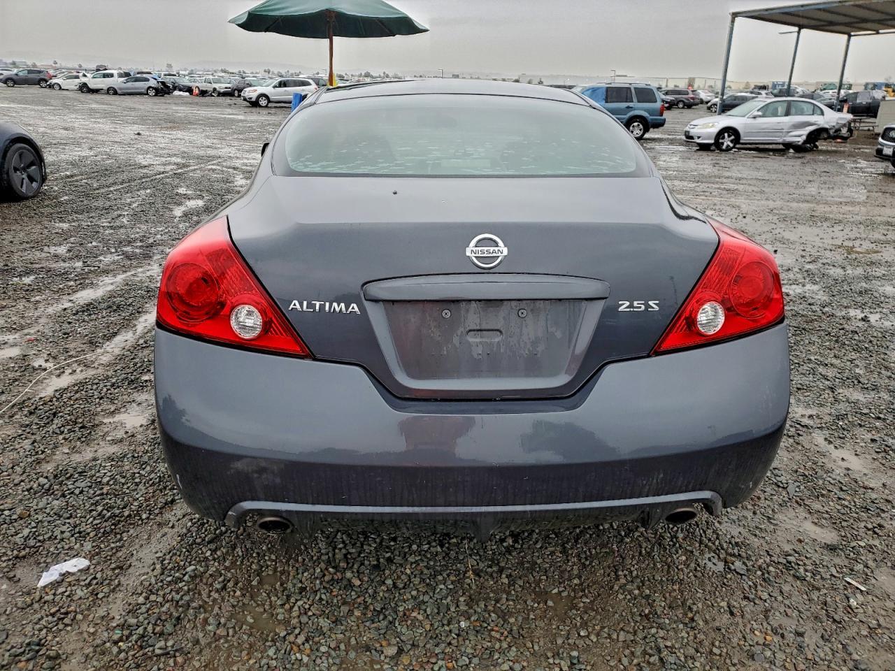 2011 NISSAN ALTIMA