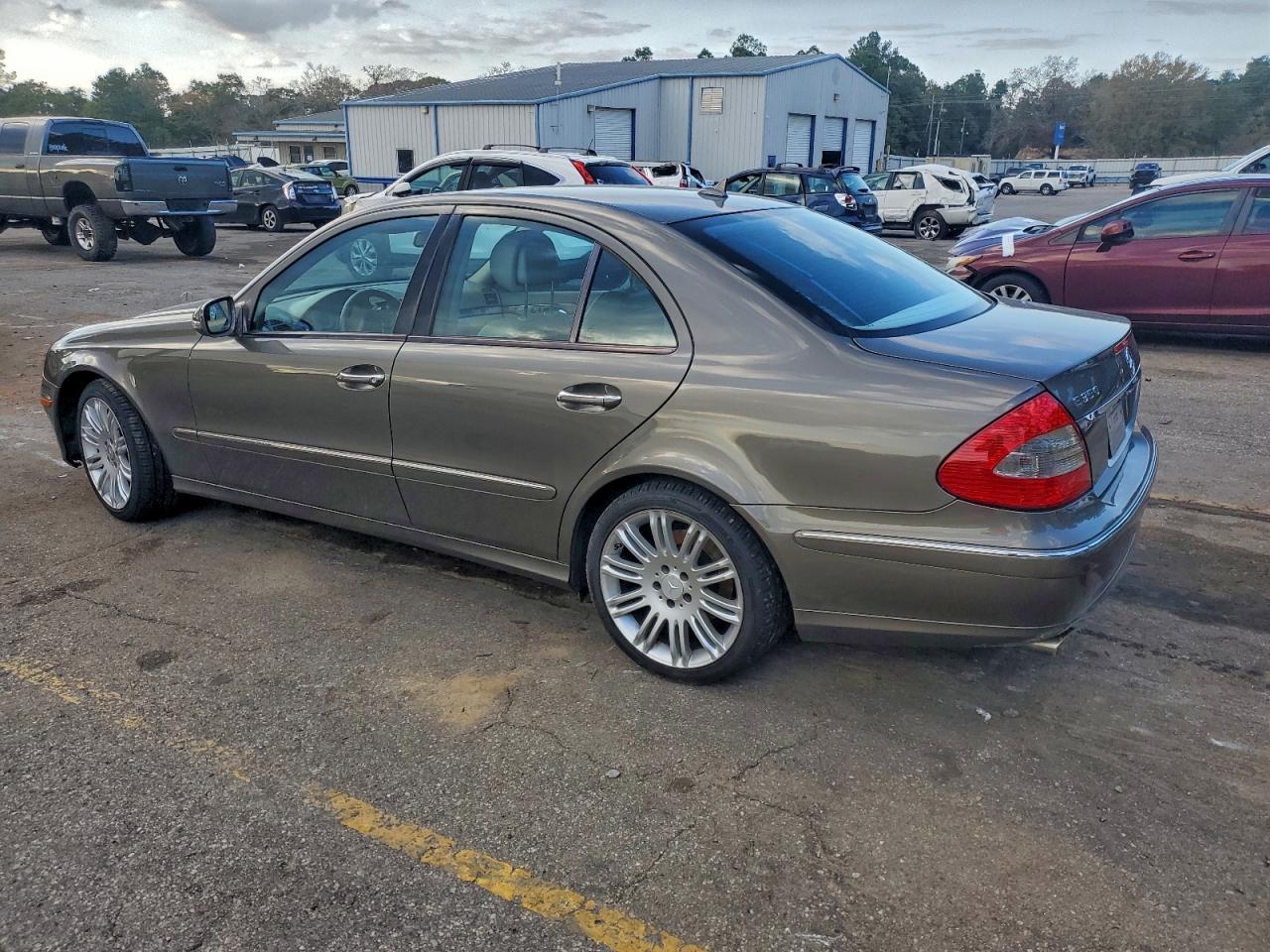 2008 MERCEDES-BENZ E-Class
