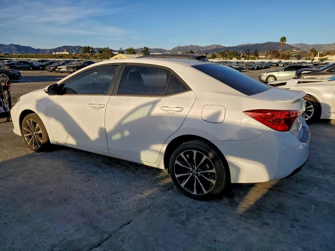 2017 TOYOTA COROLLA