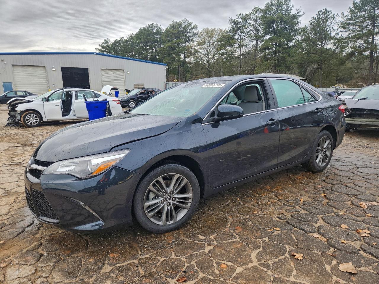 2017 TOYOTA CAMRY