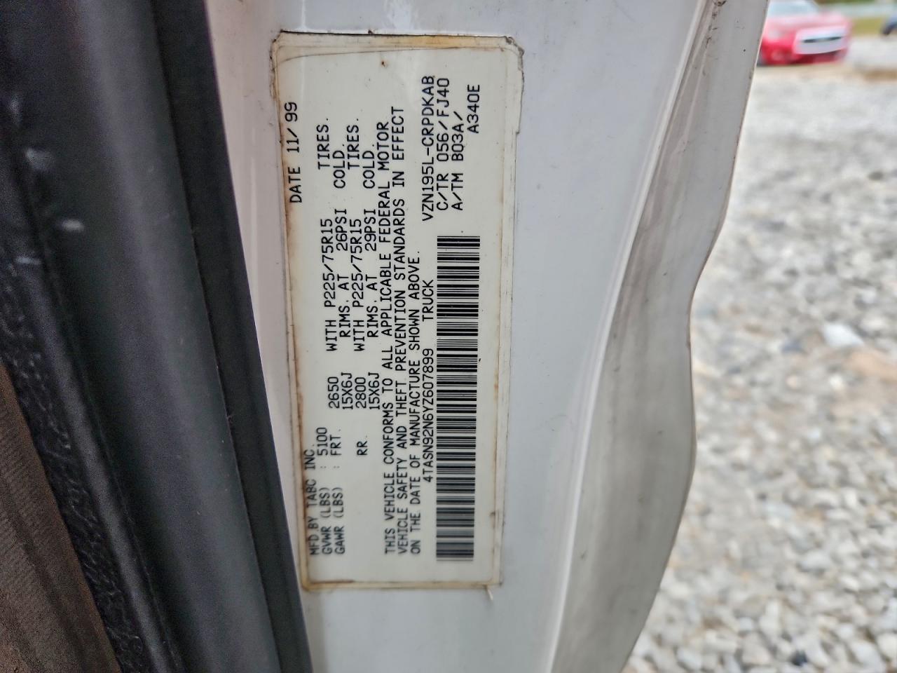 2000 TOYOTA TACOMA