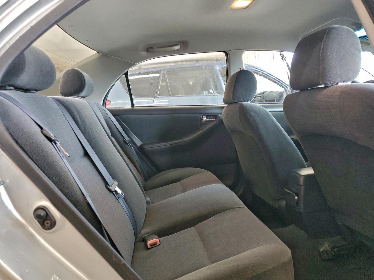 2004 TOYOTA COROLLA