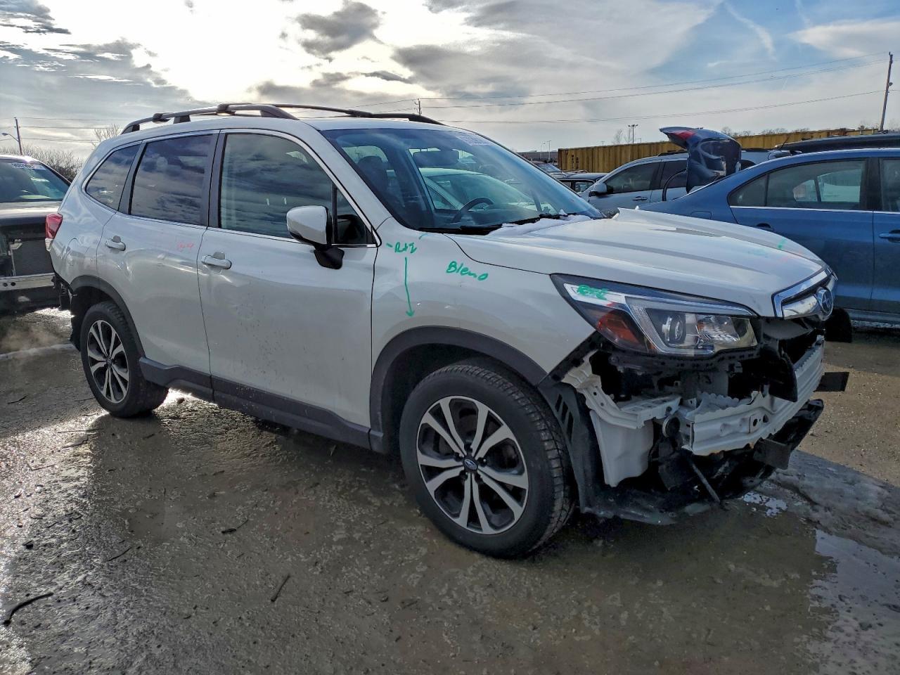 2019 SUBARU FORESTER