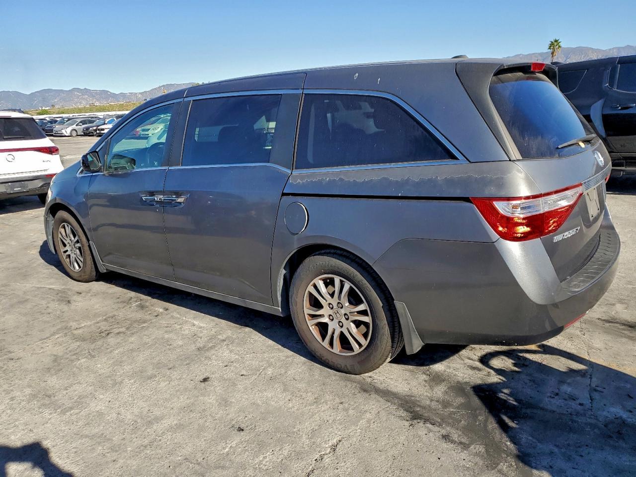 2011 HONDA ODYSSEY