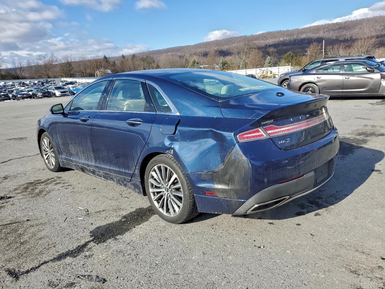 2017 LINCOLN MKZ