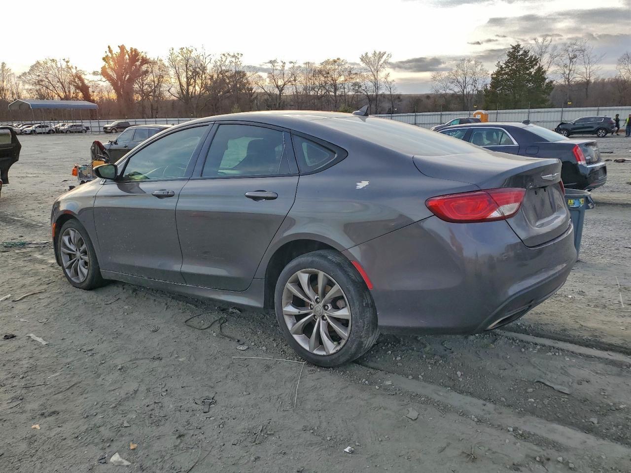 2015 CHRYSLER 200