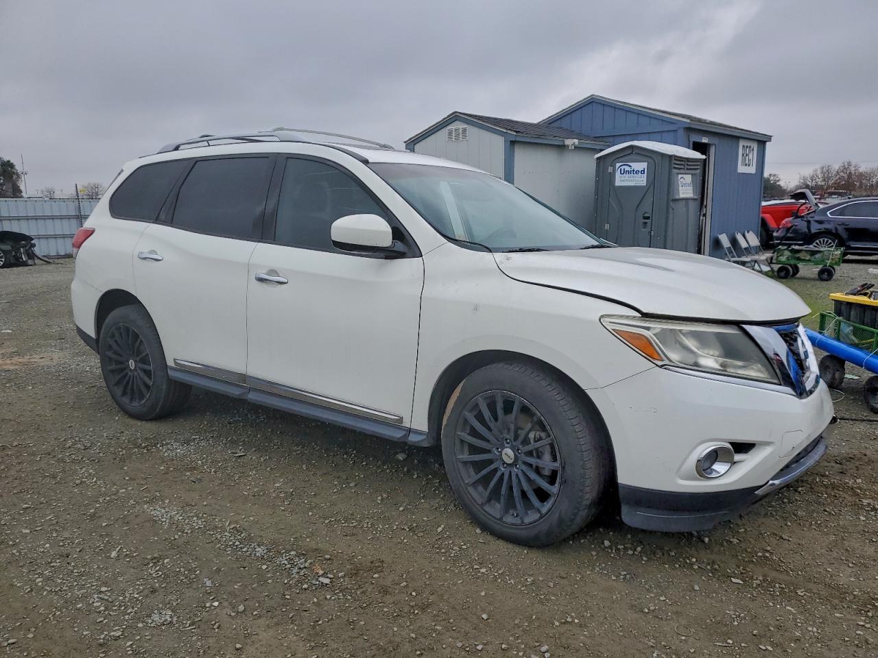 2013 NISSAN PATHFINDER