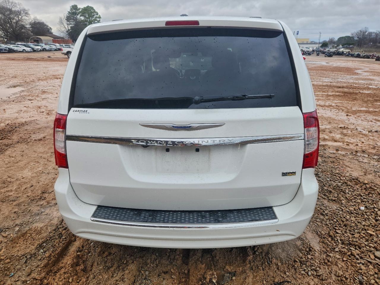 2014 CHRYSLER Town & Country