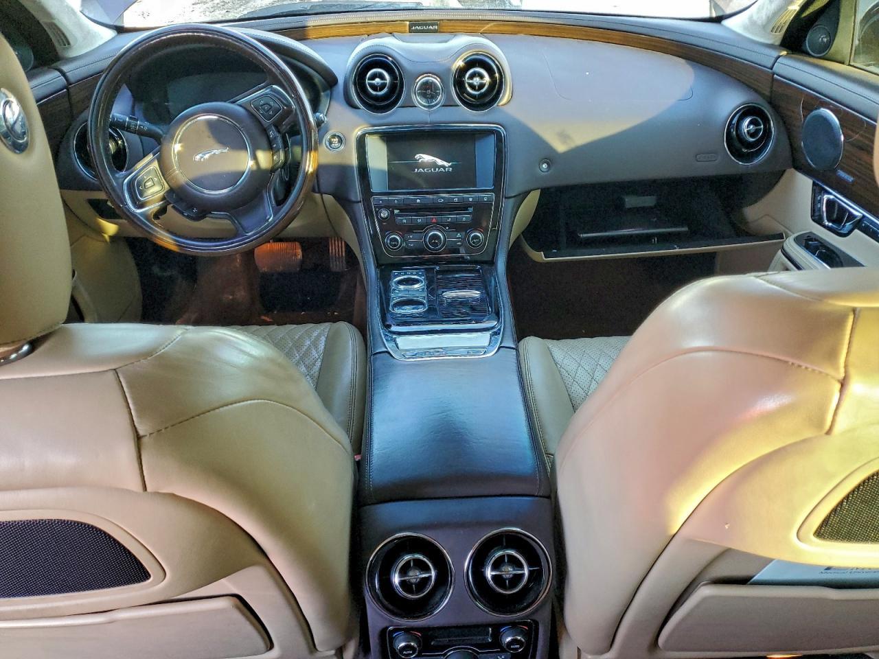 2016 JAGUAR Xj-Series