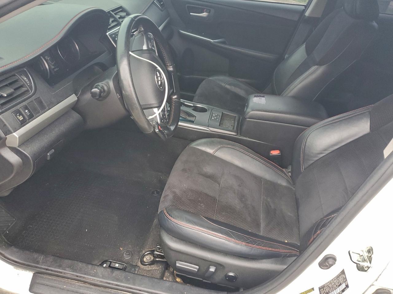 2016 TOYOTA CAMRY