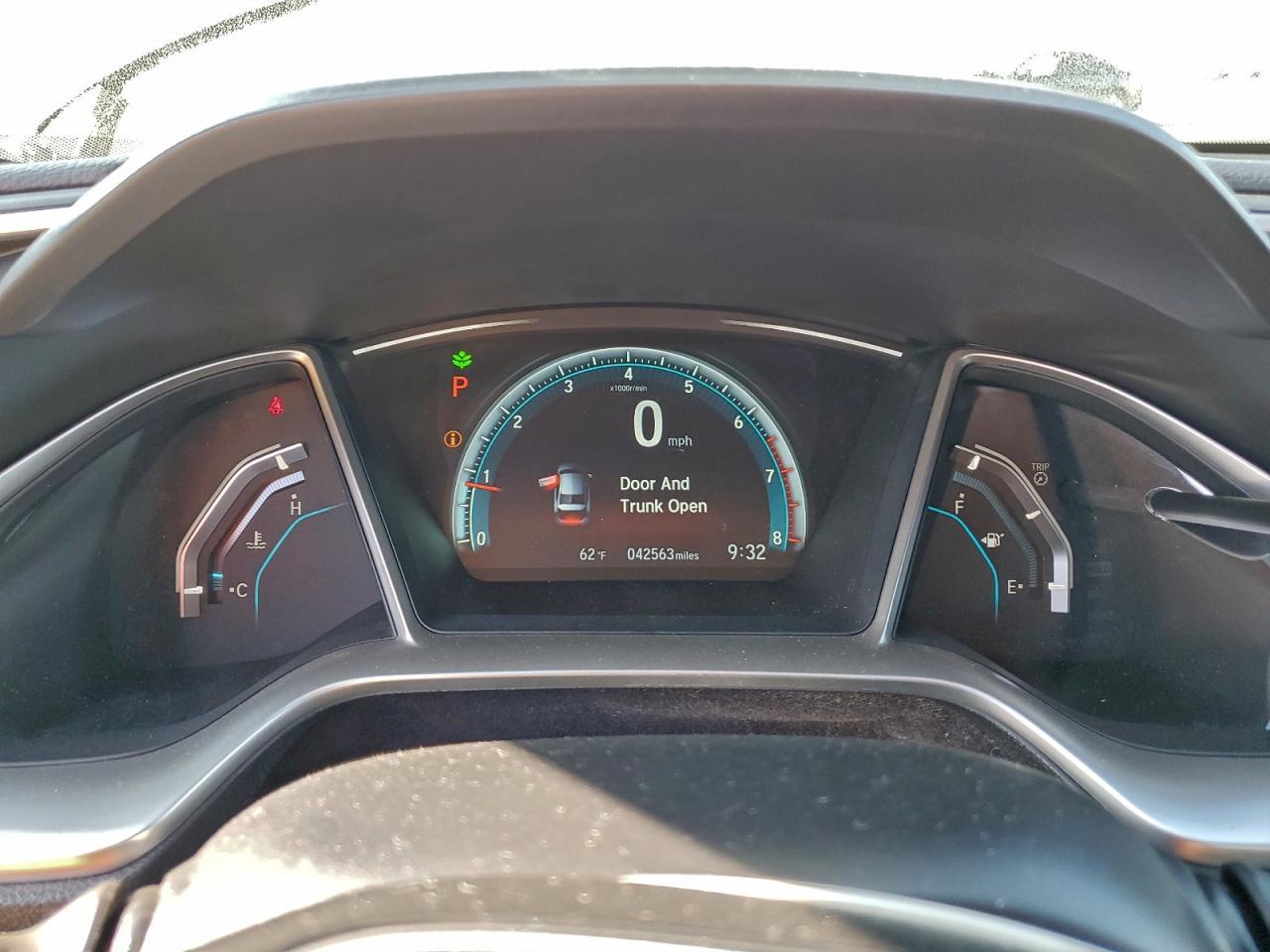 2018 HONDA CIVIC