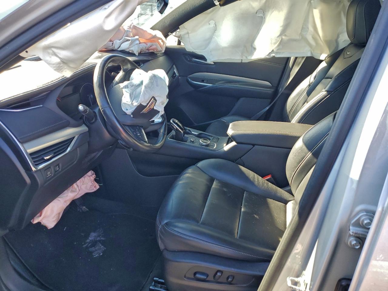 2022 CADILLAC XT4