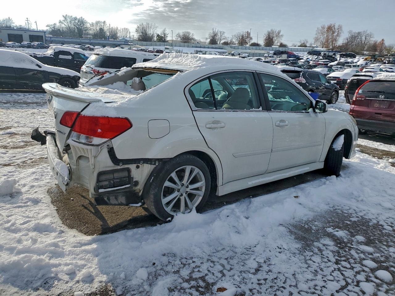 2013 SUBARU Legacy