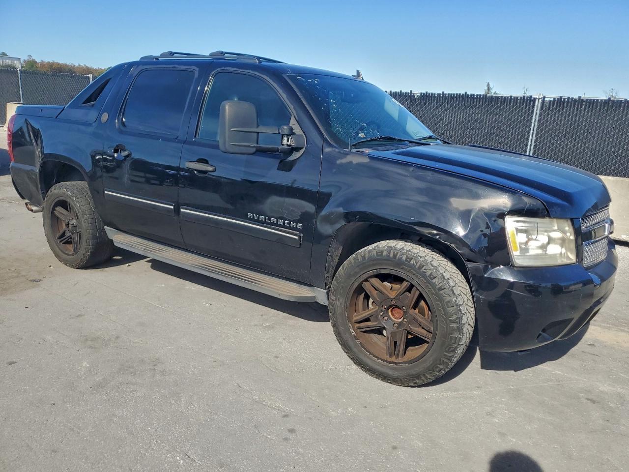 2013 CHEVROLET Avalanche