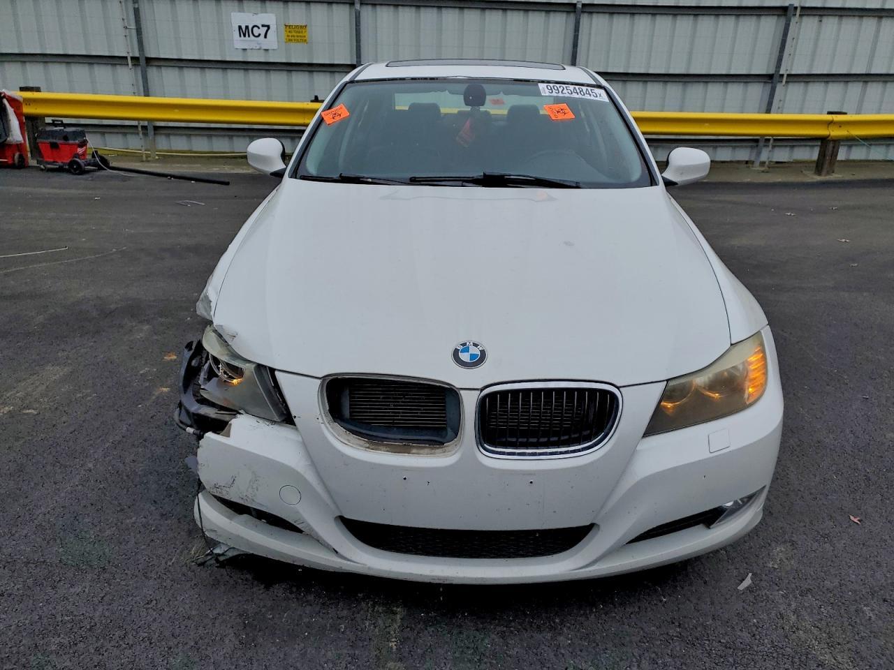 2011 BMW 3 SERIES