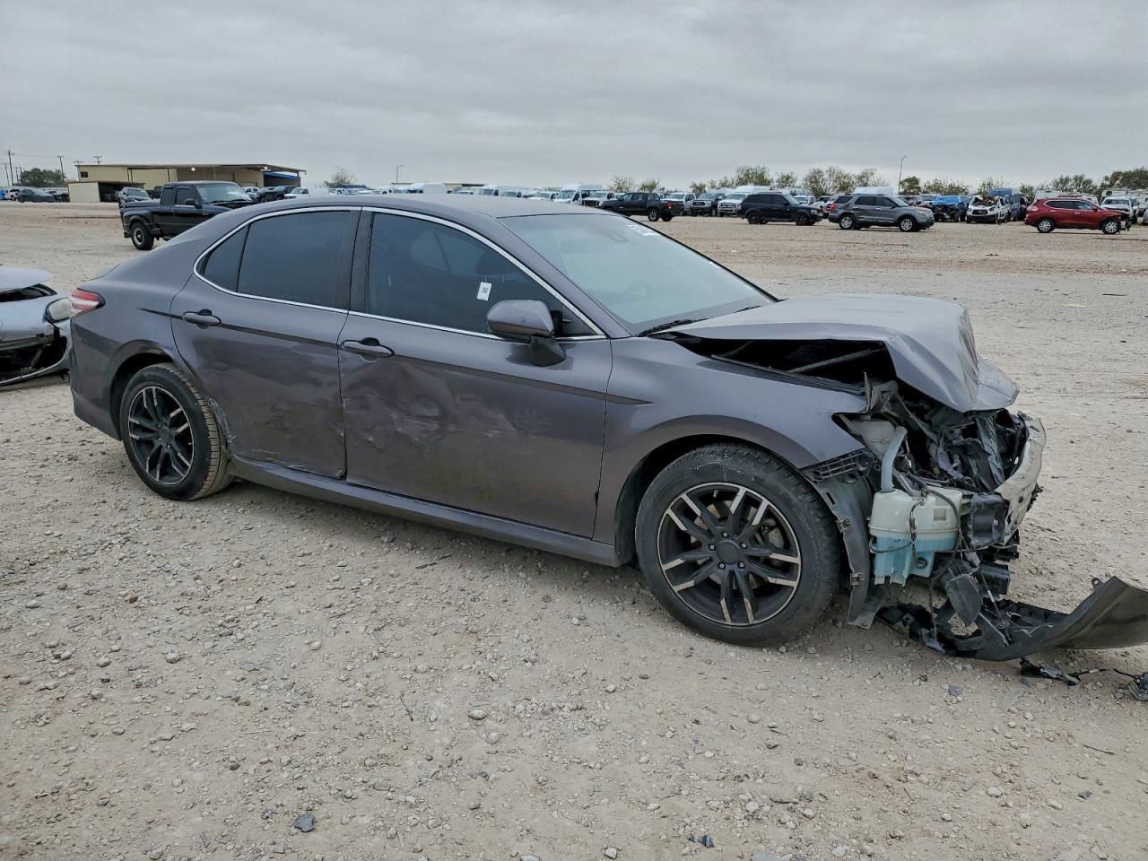 2018 TOYOTA CAMRY
