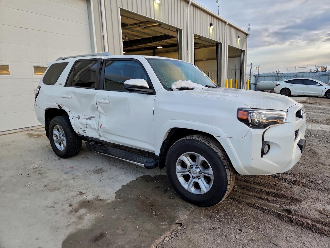 2017 TOYOTA 4Runner
