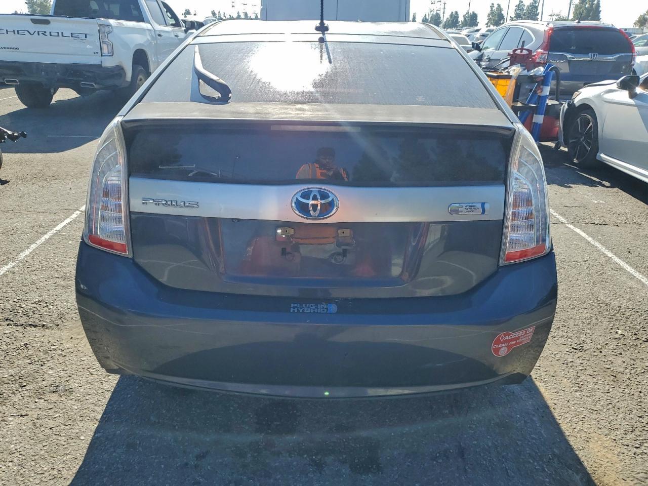 2014 TOYOTA Prius Plug-In
