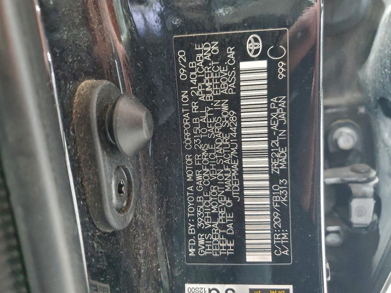2021 TOYOTA COROLLA