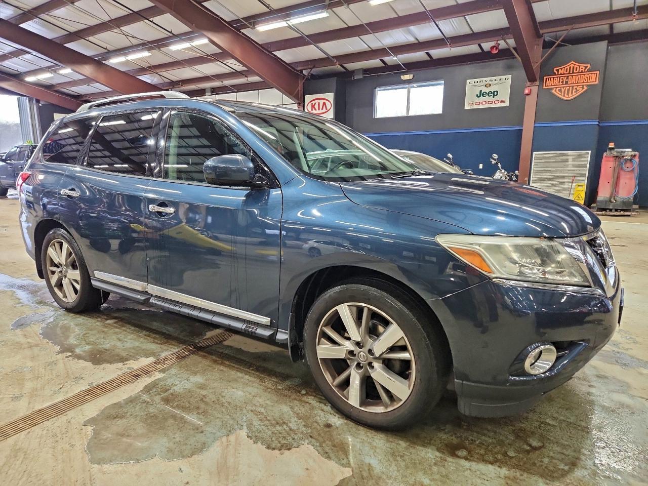 2013 NISSAN PATHFINDER