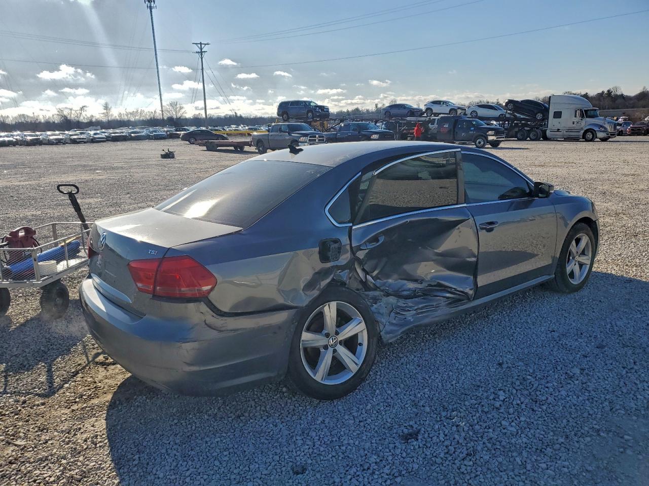 2015 VOLKSWAGEN Passat