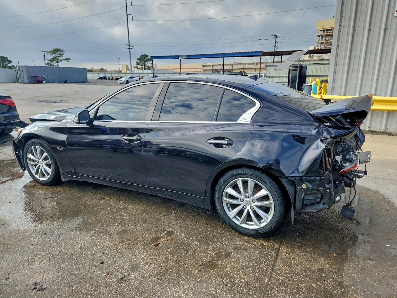 2016 INFINITI Q50