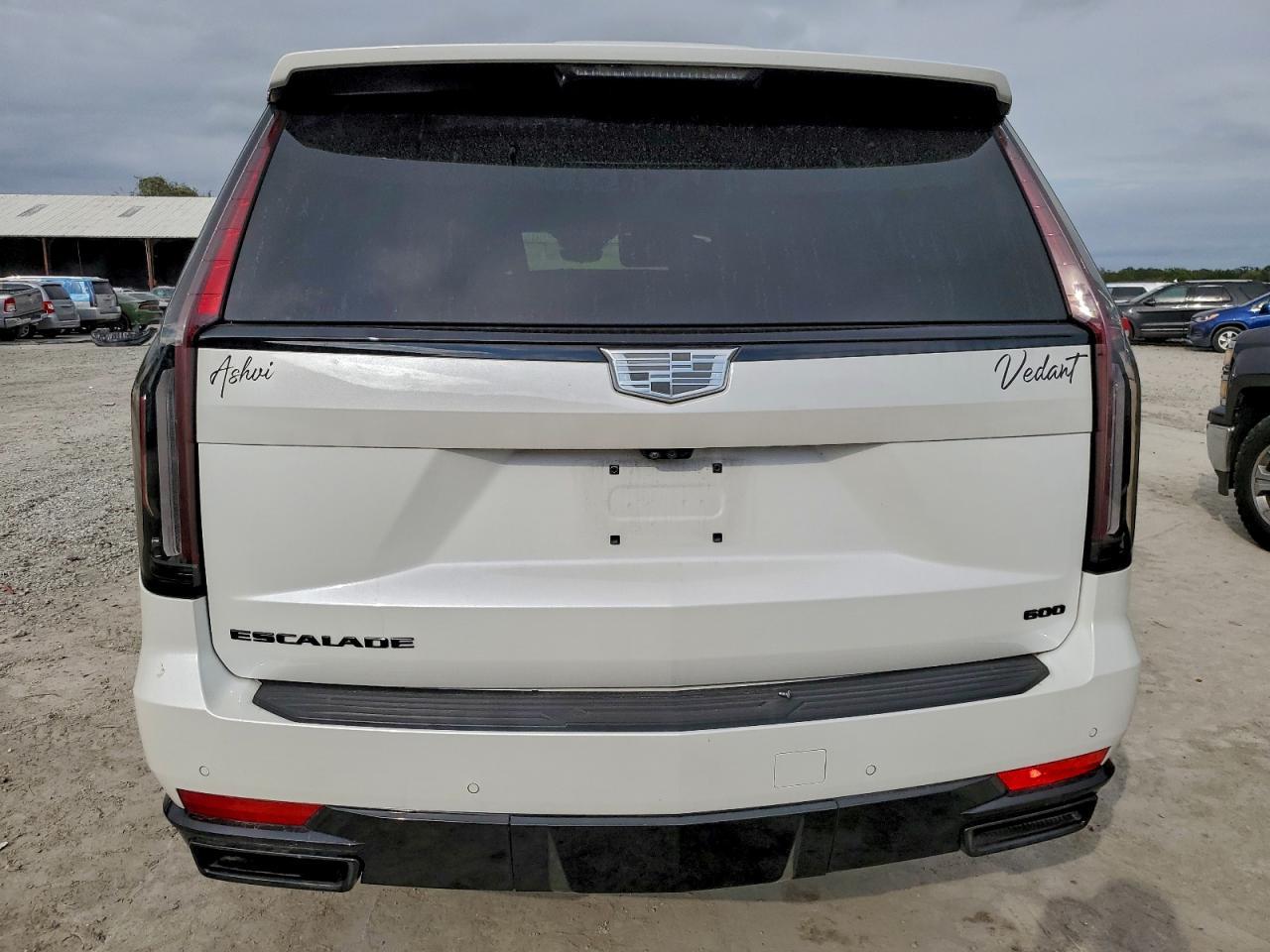 2024 CADILLAC Escalade ESV
