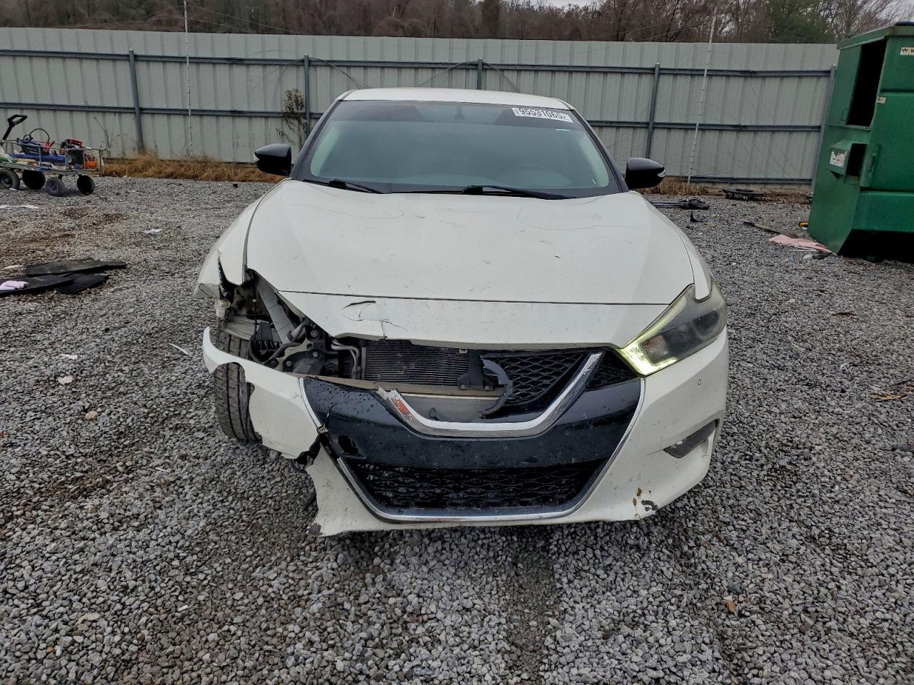 2018 NISSAN Maxima