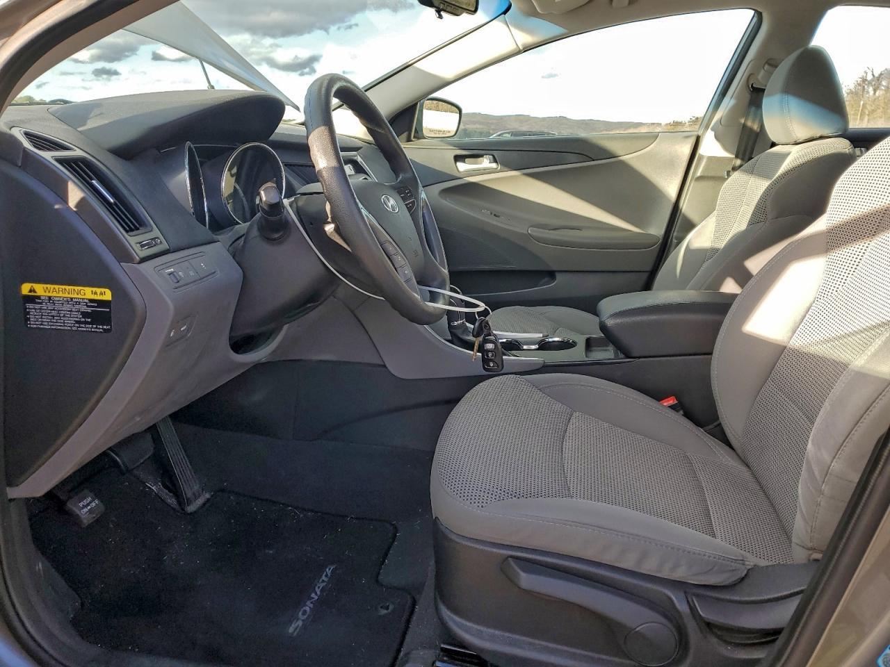 2013 HYUNDAI SONATA
