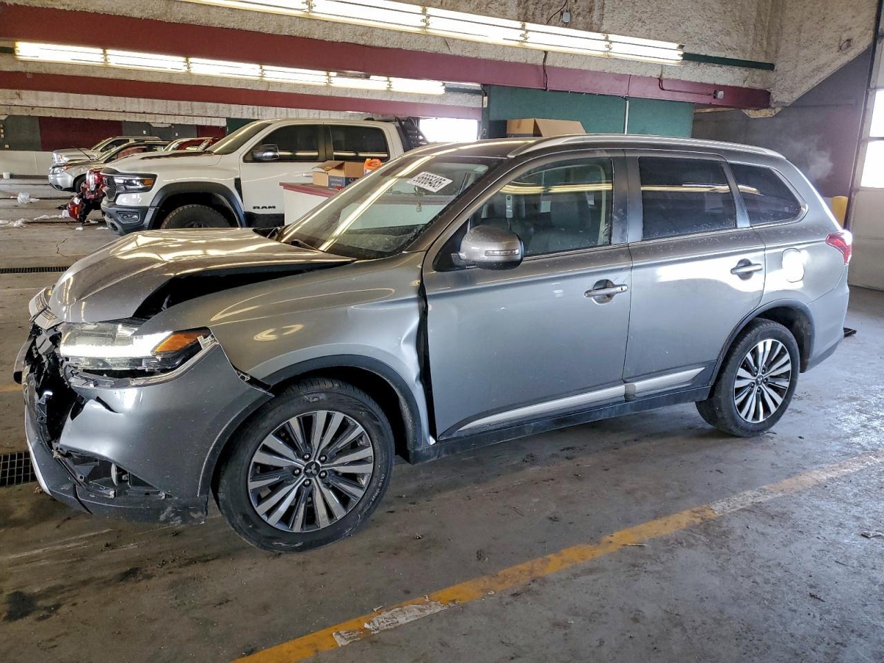 2020 MITSUBISHI outlander