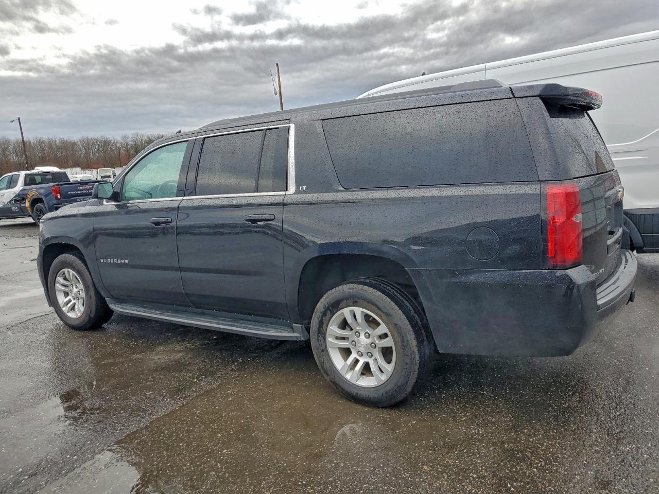 2019 CHEVROLET Suburban