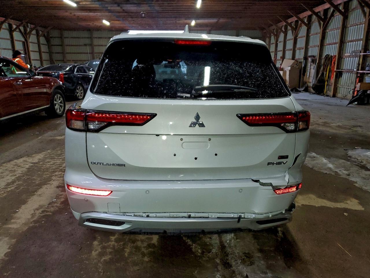 2023 MITSUBISHI outlander