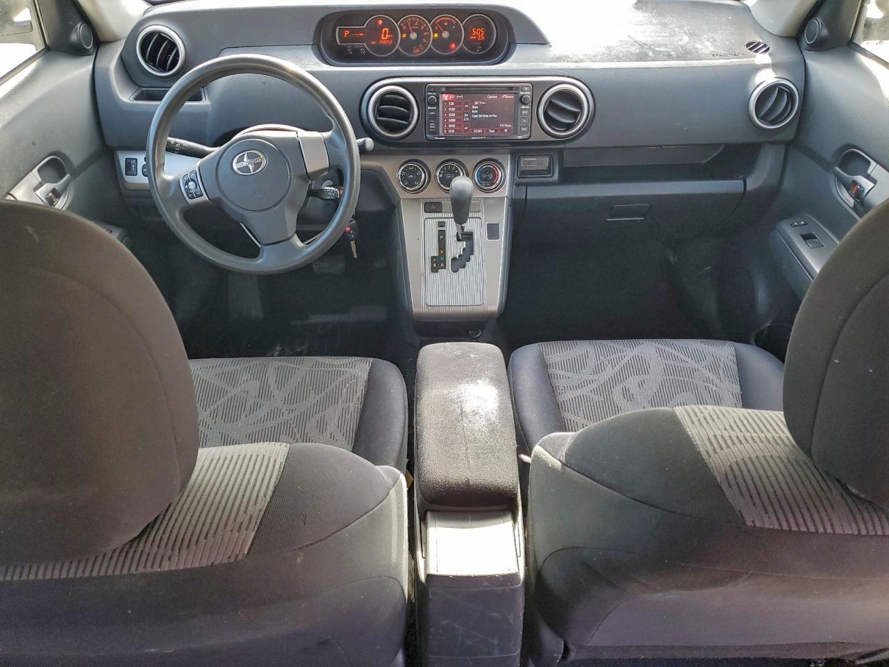 2015 TOYOTA SCION
